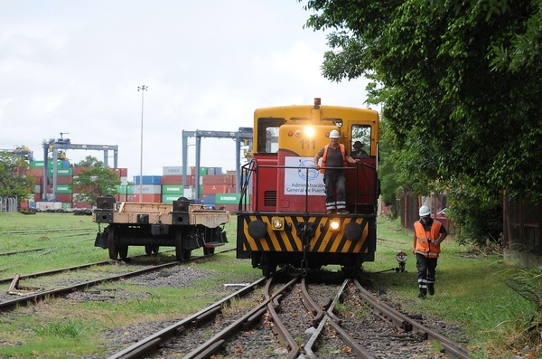 Argentina y Paraguay rehabilitan una vía férrea para el transporte de carga - MarketData