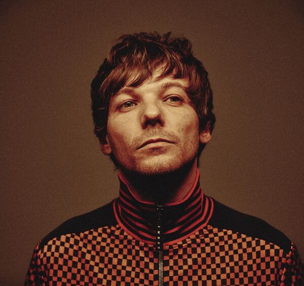 Louis Tomlinson presenta su nuevo single “Bigger Than Me”