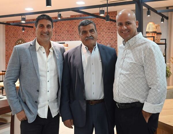 Inauguración de La Fábrica de Mesas y Sillas - Social Brand - ABC Color
