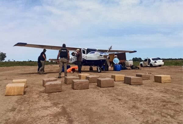 Senador, sobre narcoaviones: "Intencionalmente desprotegemos nuestro espacio aéreo porque ese es el negocio" - Megacadena — Últimas Noticias de Paraguay