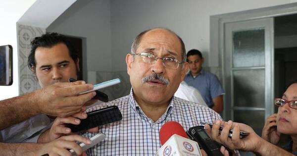La Nación / Precandidato al Senado lamenta retroceso del país y enfoca proyectos a la generación de empleo