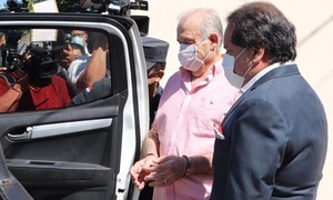 González Daher se entrega y cumplirá condena en Tacumbú
