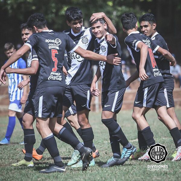 Sub 15: Libertad sigue al mando con Olimpia como nuevo escolta - Libertad - ABC Color