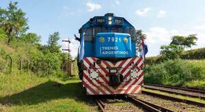 Después de 7 años volvió el tren internacional Posadas — Encarnación