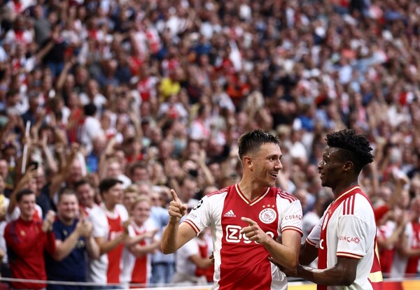 Diario HOY | Ajax arranca la Champions con goleada al Rangers