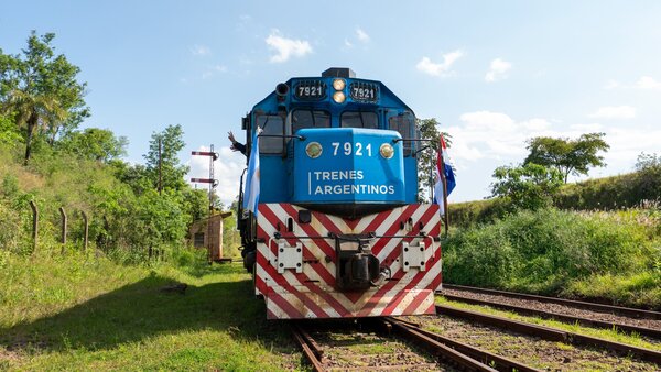 Tren de cargas Encarnación - Posadas se reactivó luego de 7 años - El Trueno
