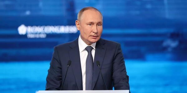 Putin cree que iniciativa de la UE de limitar precio del gas no tiene futuro - Revista PLUS