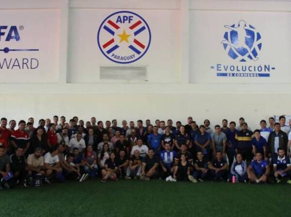 Crónica / La APF hizo un curso para enseñar a vendar a los peloteros