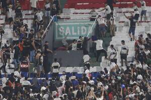 Crónica / [GALERÍA] Bolonki de la hinchada de la "O" en el chute ante Libertad