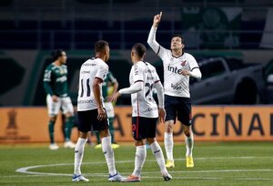 Palmeiras de Gustavo Gómez sucumbió ante el Paranaense