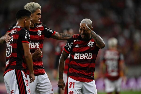 2-1. Flamengo vuelve a final de la Libertadores con otro triunfo ante Vélez - Fútbol Internacional - ABC Color