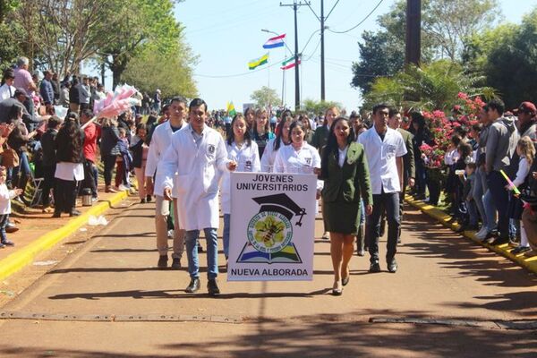 Festejan los 61 años de Nueva Alborada - Empresariales - ABC Color