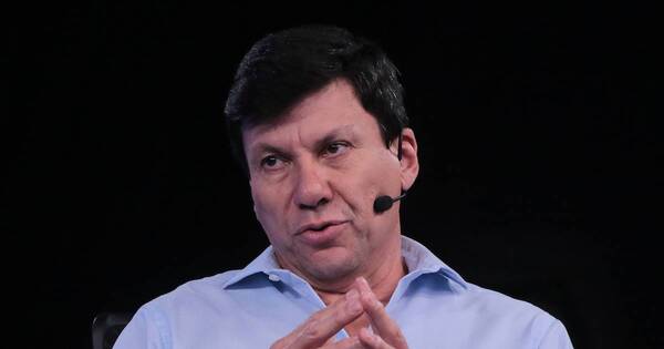 La Nación / Cuestionan alto nivel de endeudamiento
