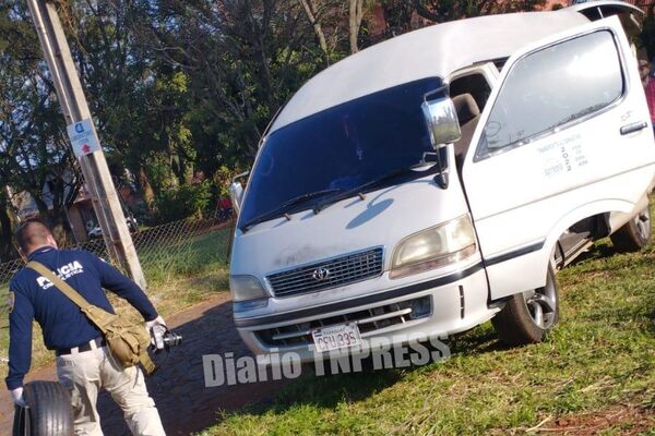 Abandonan vehículo robado en asalto por tres falsos policías – Diario TNPRESS