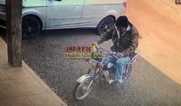 Policía recuperó motocicleta que fue hurtada frente a un hotel - Radio Imperio
