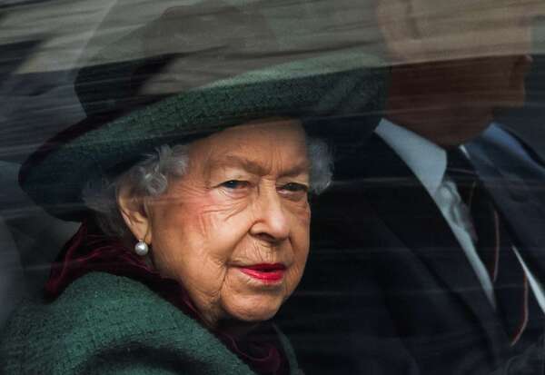 Diario HOY | Médicos de la reina Isabel II, muy preocupados por su salud