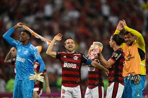 Flamengo cumplió y es finalista | OnLivePy