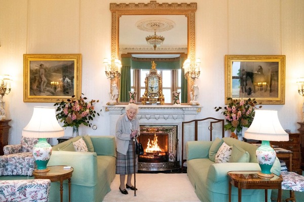 Preocupa salud de la Reina Isabel II | 1000 Noticias