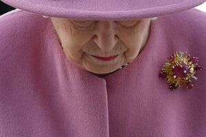 La reina Isabel, bajo supervisión médica por la preocupación sobre su salud - Mundo - ABC Color