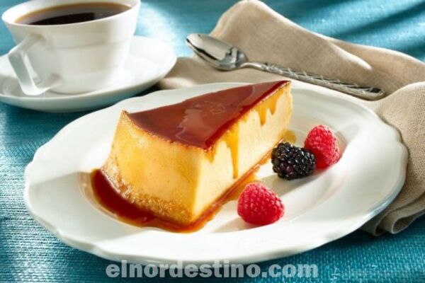 Flan de huevo casero: Esta receta fácil sencilla y deliciosa es un postre ideal para disfrutarlo con toda la familia