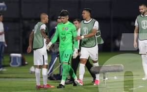 Crónica / [VIDEO] La jugada que terminó en penal y expulsión de Alfredo Aguilar
