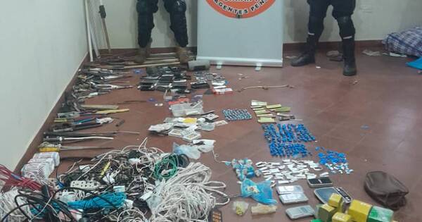 La Nación / Requisan drogas y armas blancas en el penal de Coronel Oviedo