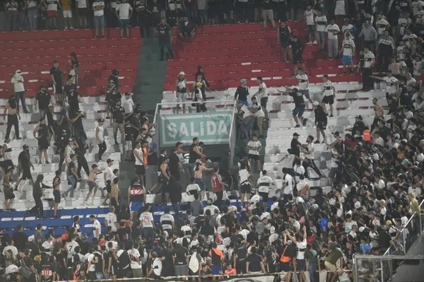 60 detenidos tras disturbios en partido de Olimpia – Libertad