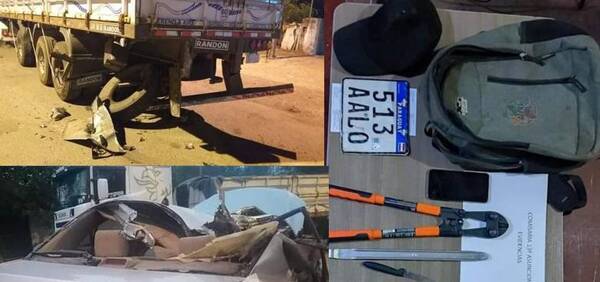 Crónica / Huían de la poli y fueron a entrar bajo un camión