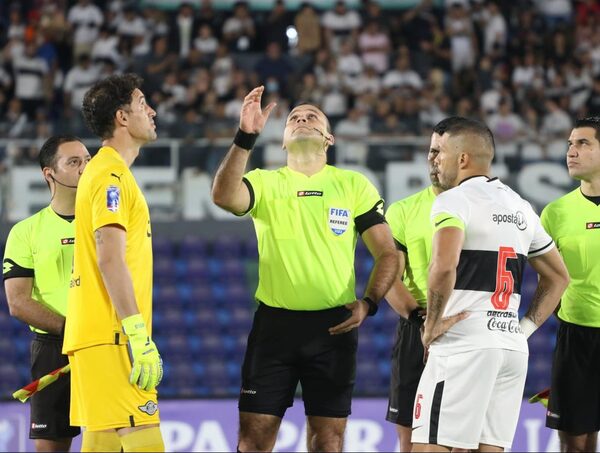 Miguel Cardona: "Ganó la mafia, perdió el fútbol" · Radio Monumental 1080 AM