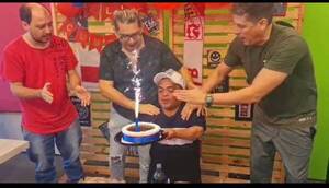 Crónica / Dr. Love: "Todos quieren saber cuántos años cumplo"