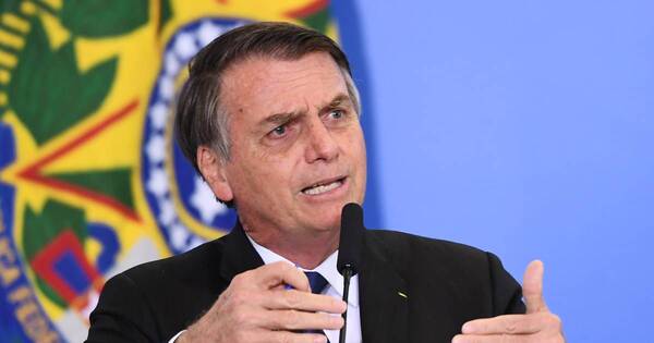 La Nación / Bolsonaro decreta tres días de luto en Brasil por Isabel II