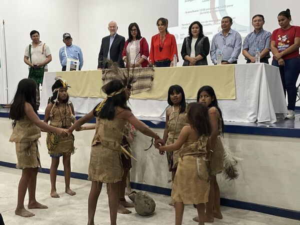 Decenio Internacional de las Lenguas Indígenas echa luz a la urgencia de conservar idiomas nativos - Noticias del Chaco - ABC Color