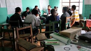 En Paraguay, alrededor de 278.900 personas no saben leer ni escribir