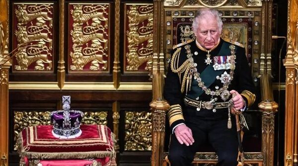 El rey Carlos III, ante el reto de preservar las cenizas del Imperio británico