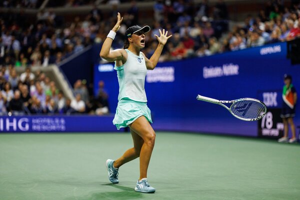 Diario HOY | Swiatek resurge ante Sabalenka y jugará la final con Jabeur