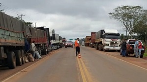 Camioneros piden que combustibles baje G. 1.500 para toda la población » San Lorenzo PY