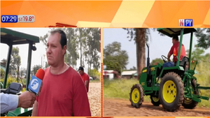 Hombre fabricó su propio tractor en Alto Verá | Noticias Paraguay