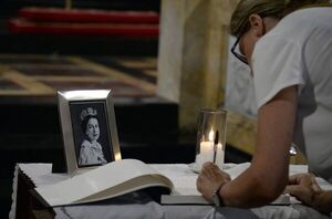 Reina Isabel II: Adónde ir en Paraguay para presentar condolencias - Nacionales - ABC Color