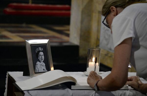Reina Isabel II: Adónde ir en Paraguay para presentar condolencias - Nacionales - ABC Color