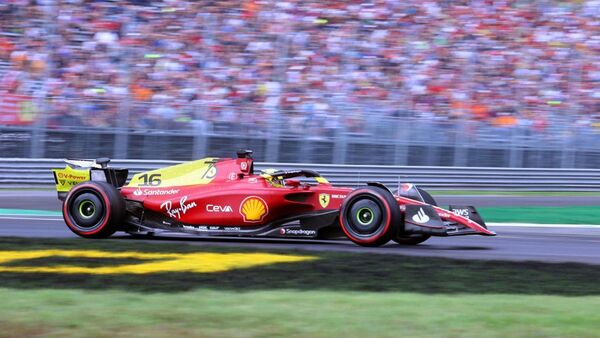 Ferrari defiende territorio en Monza en un día plagado de sanciones
