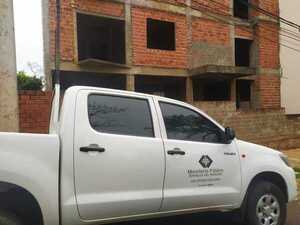 Fiscalía interviene construcción, aparente aguantadero de adictos