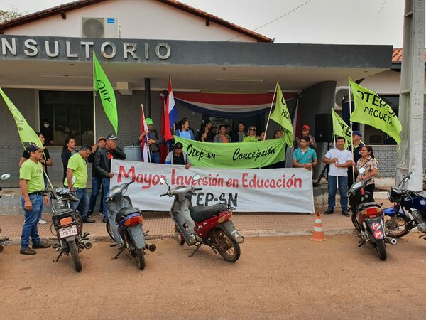 Docentes de la OTEP exigen mejores servicios a IPS de Concepción