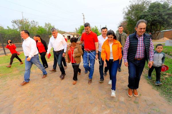 Paraguarí recibe con entusiasmo a dupla Peña-Alliana de Honor Colorado - ADN Digital