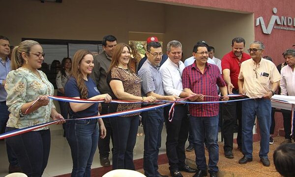 Indert entregó más de 100 títulos de propiedad e inauguró agencia en Santa Rosa del Aguaray - .::Agencia IP::.