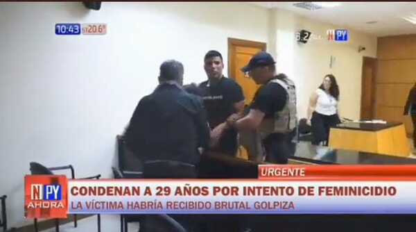 (VIDEO). La violenta reacción de un condenado por intento de feminicidio y su padre no se quedó atrás