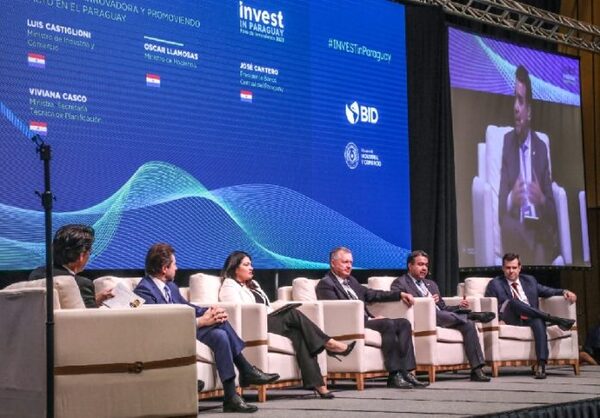 Ministro destaca que el factor para atraer inversionistas al país es su estabilidad macroeconómica