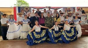 Conferencia sobre la guerra contra la Triple Alianza refuerza conocimiento histórico a estudiantes - ABC en el Este - ABC Color