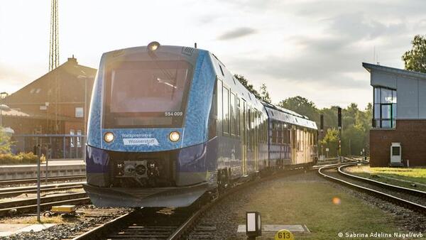 Tres muertos y 11 heridos en choque de trenes en Croacia