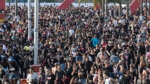 Protestas contra Jair Bolsonaro llegan a escenario principal de Rock in Río en Brasil