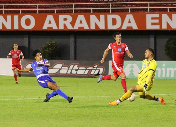 Crónica / Pastoreo FC volvió a fallar y se aleja de la punta